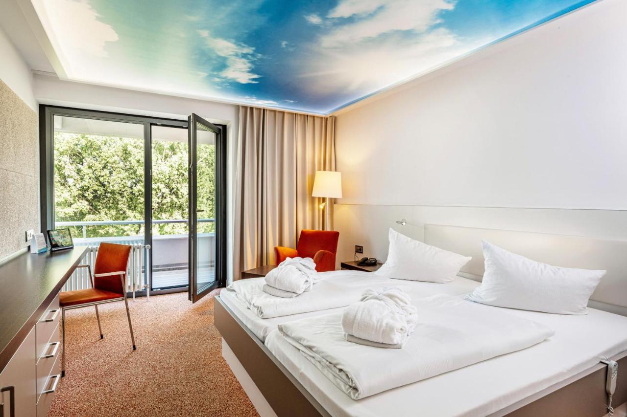 Thermenhotel Gesundheits-Bad Buchau Exteriör bild